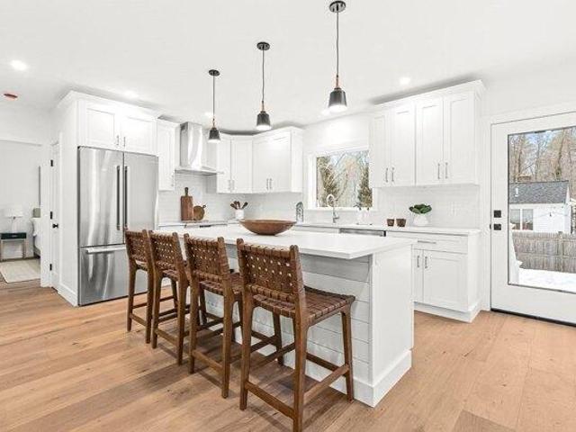 house with 5 bedroom, Wellesley MA ES105419168