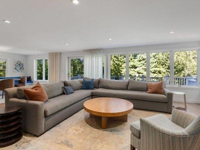 house with 5 bedroom, Wellesley MA ES105534936