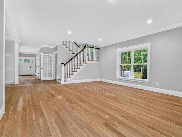 house with 5 bedroom, Wellesley MA ES105350910