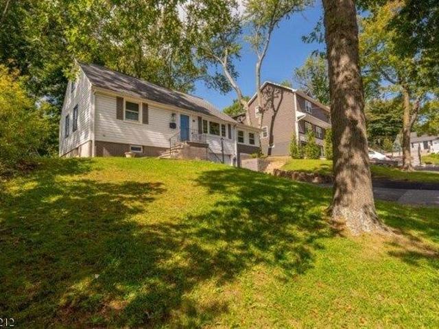 house with 5 bedroom, West Orange NJ ES105753540