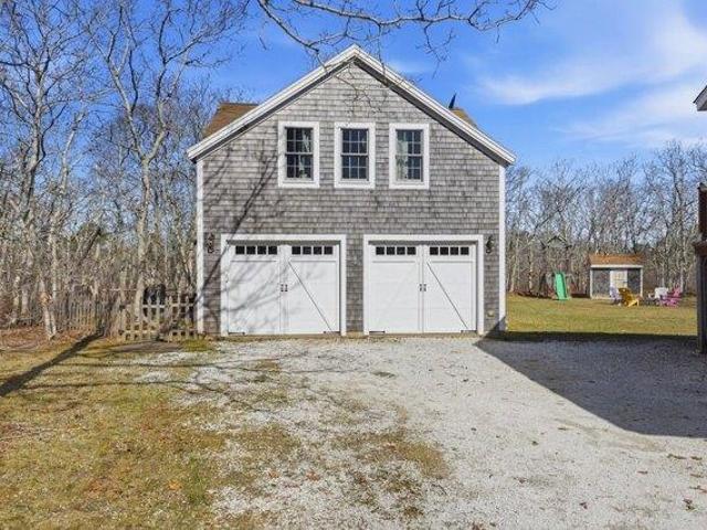 house with 5 bedroom, West Tisbury MA ES105473864