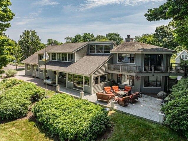 house with 5 bedroom, Westerly RI ES104850914
