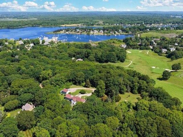 house with 5 bedroom, Westerly RI ES105476504
