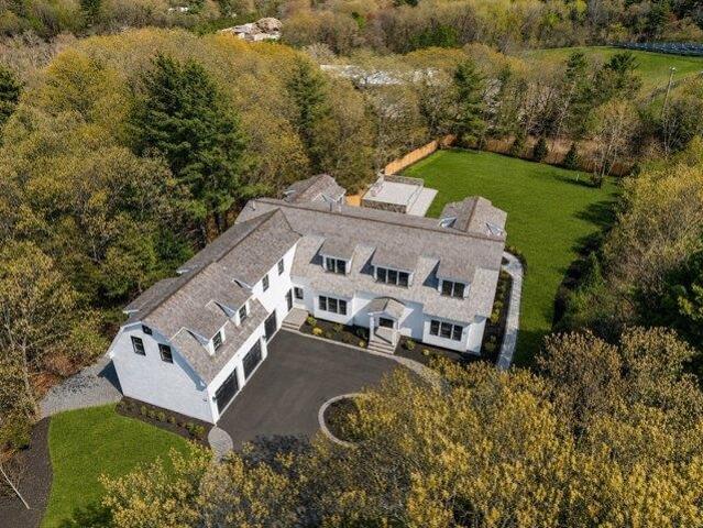 house with 5 bedroom, Weston MA ES105614594