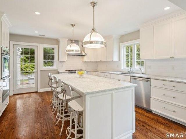 house with 5 bedroom, Westport CT ES105440538