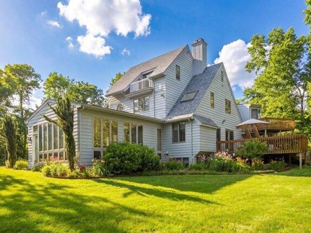 house with 5 bedroom, Westport MA ES105629371
