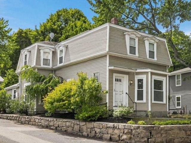 house with 5 bedroom, Weymouth MA ES105515017