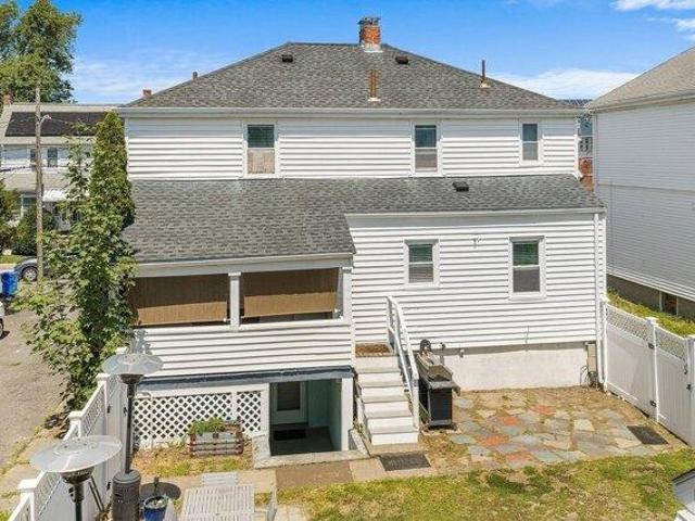 house with 5 bedroom, Winthrop MA ES105550747