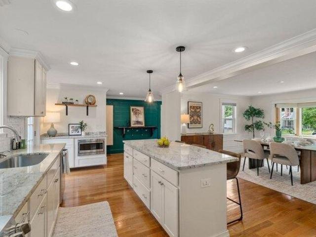 house with 5 bedroom, Winchester MA ES105549982