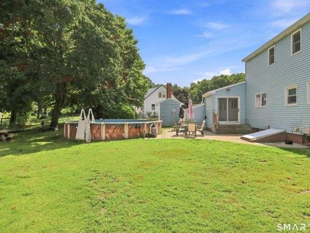 house with 5 bedroom, Windsor Locks CT ES105233452