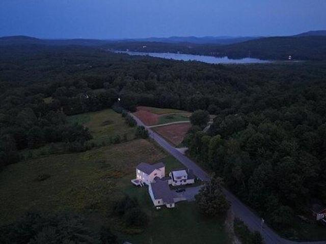 house with 5 bedroom, Wilton ME ES105561083