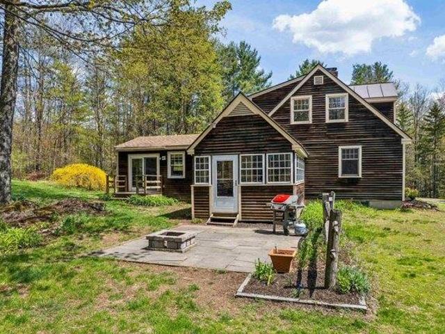house with 5 bedroom, Woodstock VT ES104479336
