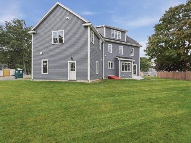 house with 5 bedroom, Woburn MA ES105610352