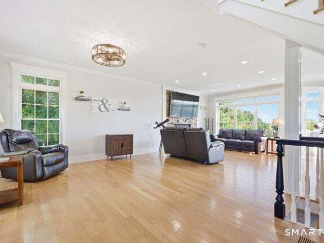 house with 5 bedroom, Wolcott CT ES105634189