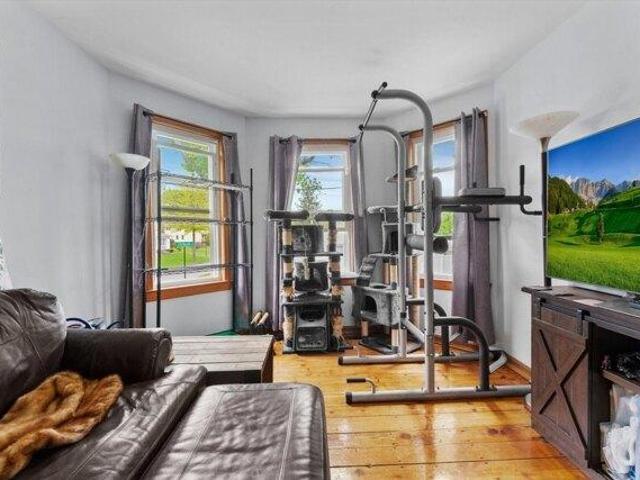 house with 5 bedroom, Worcester MA ES105532161