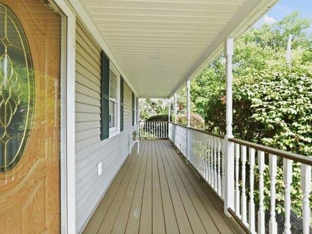 house with 5 bedroom, Worcester MA ES105341259