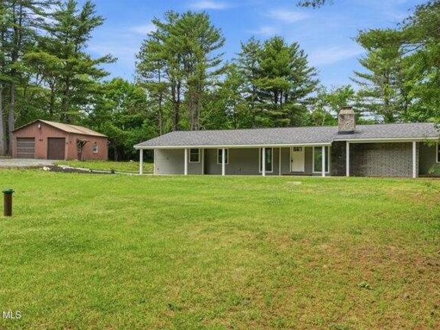 house with 5 bedroom, Altamont NY ES105293006