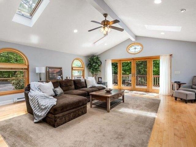 house with 5 bedroom, Amesbury MA DS104406004