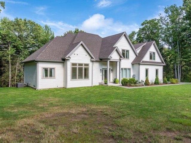 house with 5 bedroom, Amherst MA ES105364634