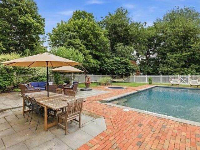house with 5 bedroom, Andover MA ES105367023
