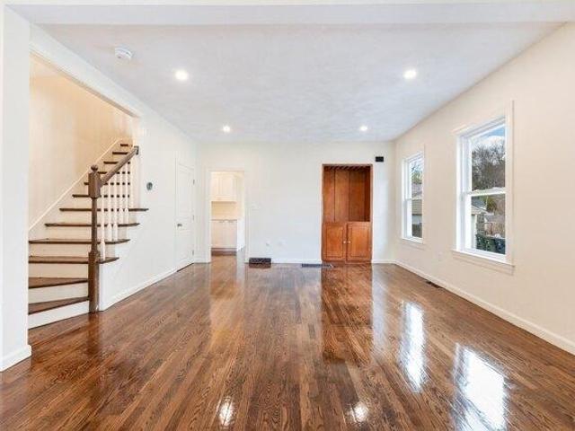 house with 5 bedroom, Andover MA ES105441274