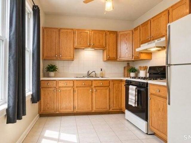 house with 5 bedroom, Ansonia CT ES105953698