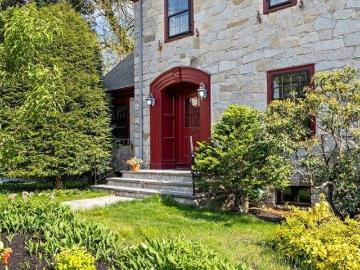 house with 5 bedroom, Arlington MA ES103442952