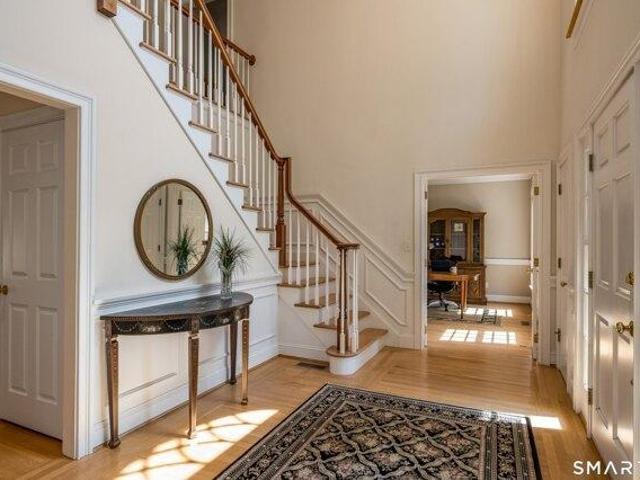 house with 5 bedroom, Avon CT ES105422838