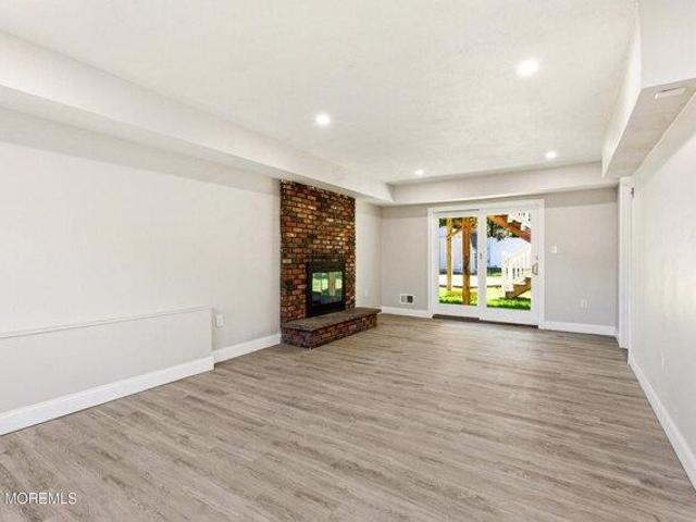 house with 5 bedroom, Barnegat NJ ES105293976