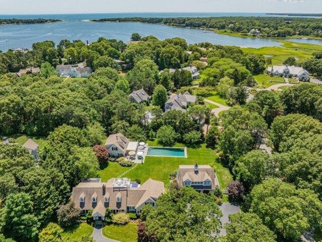 house with 5 bedroom, Barnstable MA ES105679574