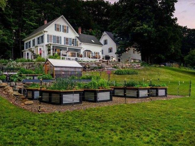 house with 5 bedroom, Barnstead NH ES105591232