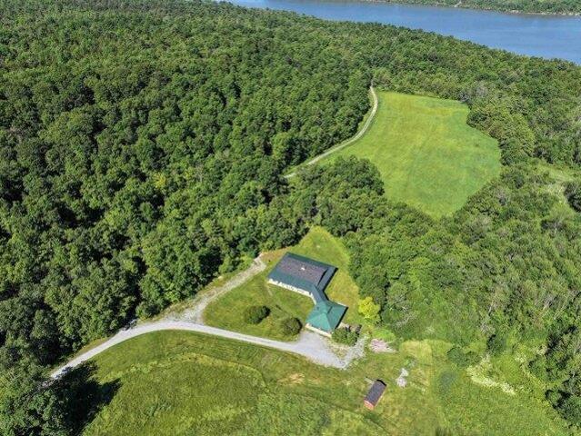 house with 5 bedroom, Benson VT ES104479396