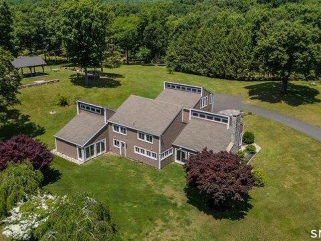 house with 5 bedroom, Bethlehem CT ES105497669