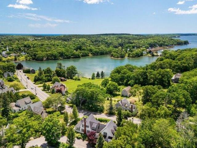 house with 5 bedroom, Boothbay ME ES105788211