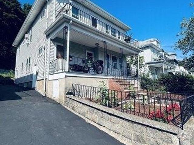 house with 5 bedroom, Boston MA ES105414294
