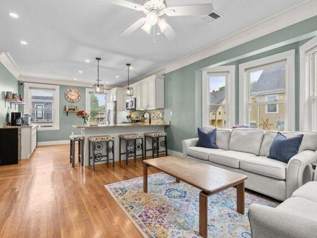 house with 5 bedroom, Boston MA ES105497718