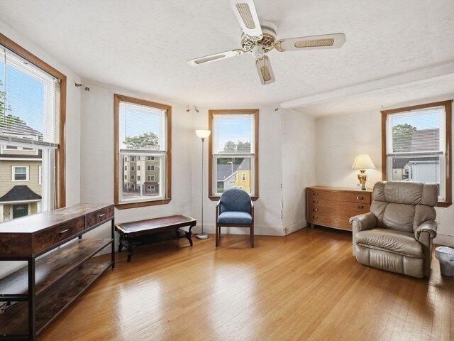 house with 5 bedroom, Boston MA ES105559271