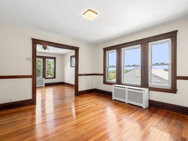 house with 5 bedroom, Boston MA ES105614345