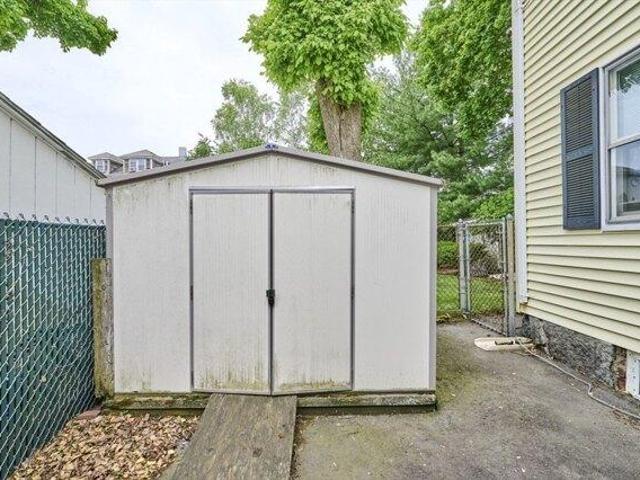 house with 5 bedroom, Boston MA ES105632634