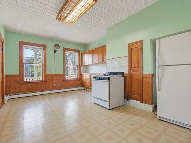 house with 5 bedroom, Boston MA ES105650685
