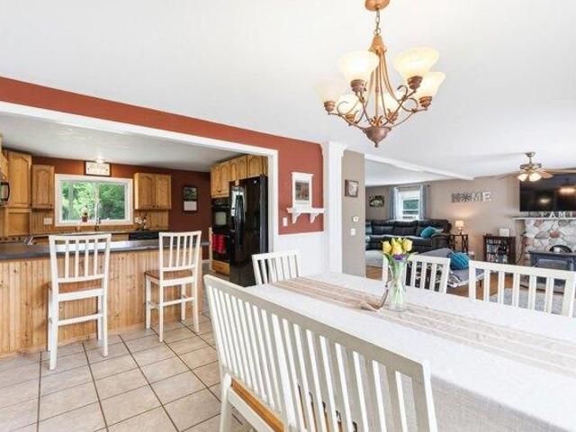 house with 5 bedroom, Bowdoin ME ES105630721