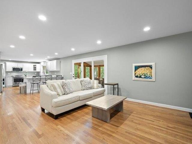 house with 5 bedroom, Boxford MA ES105477464