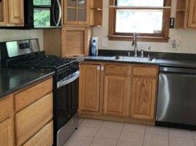 house with 5 bedroom, Brockton MA ES105588561
