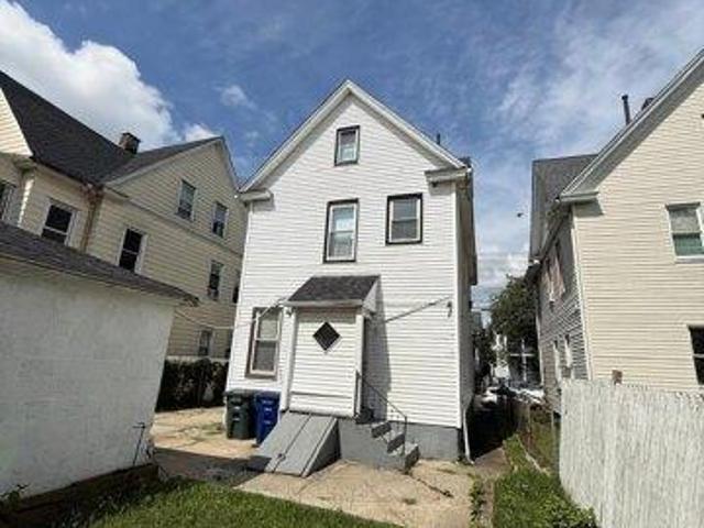 house with 5 bedroom, Bridgeport CT ES105659158
