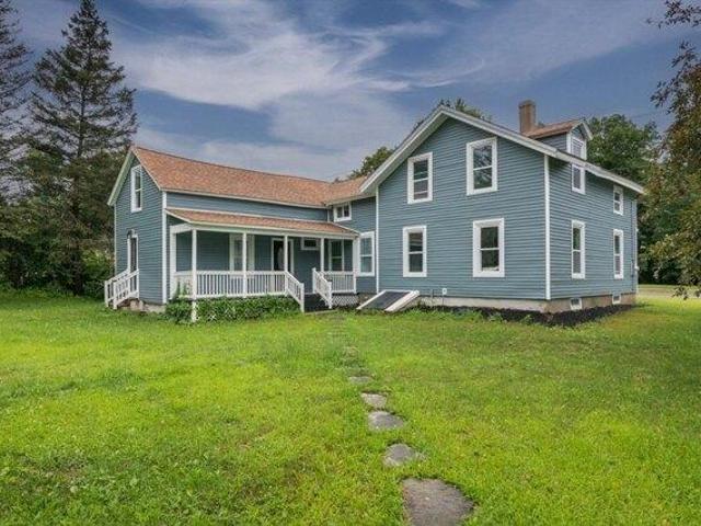 house with 5 bedroom, Buckland MA ES105349926