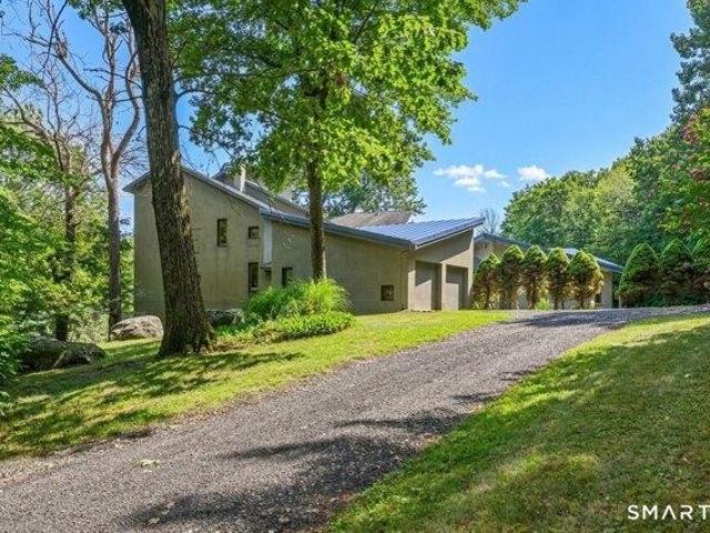 house with 5 bedroom, Canton CT ES105552237