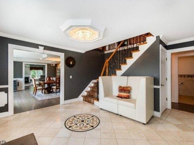 house with 5 bedroom, Cedar Grove NJ ES105649396