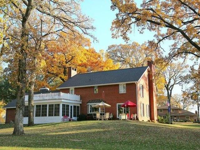 house with 5 bedroom, Charles City IA ELS103501132