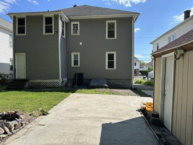 house with 5 bedroom, Chicopee MA ES104569159