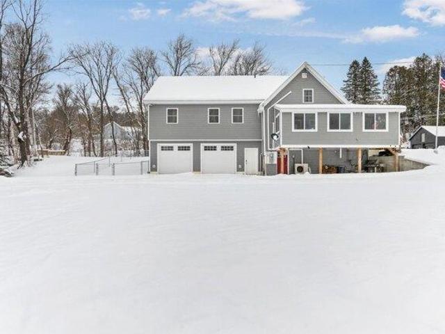 house with 5 bedroom, Colebrook NH ES104790172